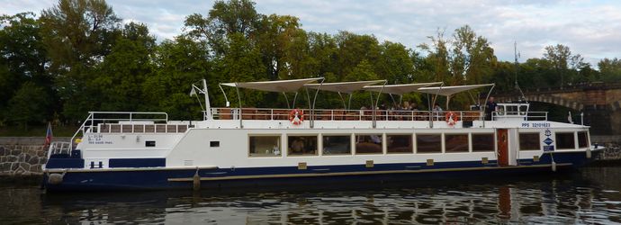 "Schifffahrt in Prag "